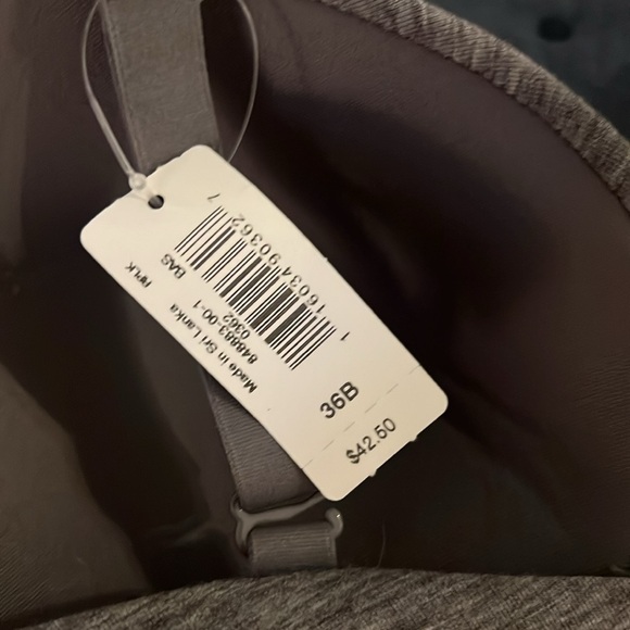 GapBody Breath Wireless Bra - Picture 3 of 5